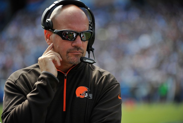 NASHVILLE, TN - OCTOBER 05: Head coach Mike Pettine of the Cleveland Browns coaches his team during a game against the Tennessee Titans at LP Field on October 5, 2014 in Nashville, Tennessee. (Photo by Frederick Breedon/Getty Images)